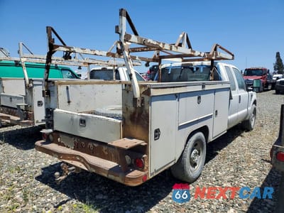 Trzecie zdjęcie samochodu z tyłu: 2009 FORD F350 SUPER DUTY VIN:1FDWX34569EA33139 - miniatura