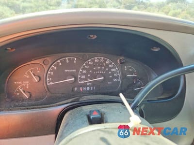 Zdjęcie 9 z 13 samochodu: 1998 FORD EXPLORER VIN:1FMYU24E6WUB28975 - miniatura