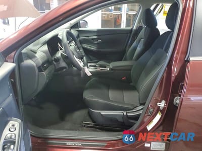 Zdjęcie 7 z 13 samochodu: 2025 NISSAN SENTRA SV VIN:3N1AB8CV5SY316333 - miniatura