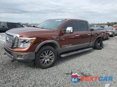 2017 NISSAN TITAN XD PLATINUM RESERVE 1N6AA1F27HN508512 - główne zdjęcie licytacji z USA - miniatura