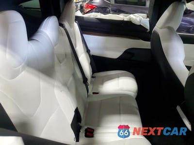 Zdjęcie 10 z 13 samochodu: 2023 TESLA MODEL X VIN:7SAXCDE50PF381428 - miniatura