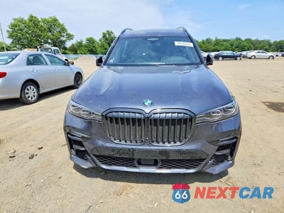 Piąte zdjęcie samochodu w środku: 2019 BMW X7 XDRIVE50I VIN:5UXCX4C55KLS36389 - miniatura