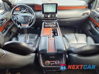 Zdjęcie 8 z 12 samochodu: 2020 LINCOLN NAVIGATOR RESERVE VIN:5LMJJ2KT1LEL04412 - miniatura