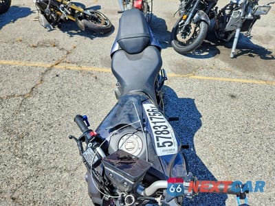 Piąte zdjęcie samochodu w środku: 2024 YAMAHA MT07 C VIN:JYARM32Y5RA001812 - miniatura