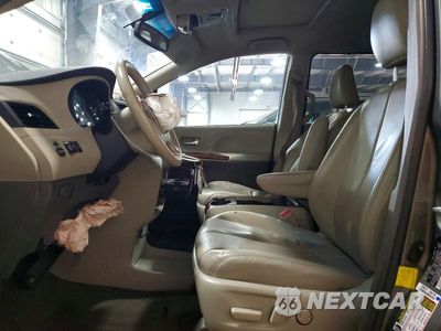 Zdjęcie 7 z 14 samochodu: 2012 TOYOTA SIENNA XLE 8-PASSENGER VIN:5TDYK3DC0CS204706 - miniatura