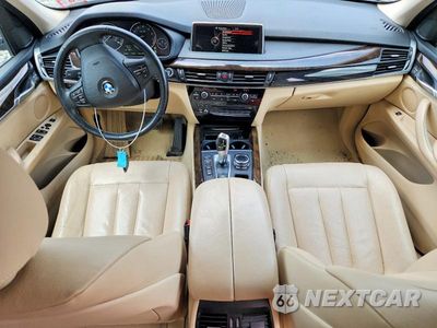 Zdjęcie 8 z 12 samochodu: 2014 BMW X5 VIN:5UXKR0C51E0H18283 - miniatura
