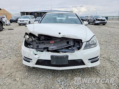 Piąte zdjęcie samochodu w środku: 2014 MERCEDES-BENZ C 300 4MATIC VIN:WDDGF8AB0EG248619 - miniatura
