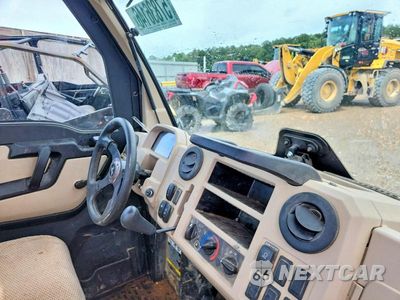 Piąte zdjęcie samochodu w środku: 2021 JOHN DEERE XUV835R VIN:1M0835RAEMM041435 - miniatura