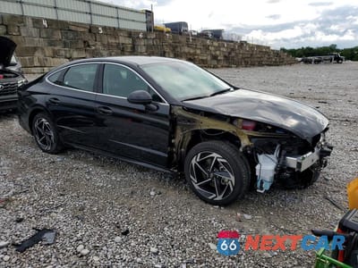 Czwarte zdjęcie samochodu z boku: 2026 HYUNDAI SONATA SEL SPORT VIN:KMHL64JA7TA570159 - miniatura