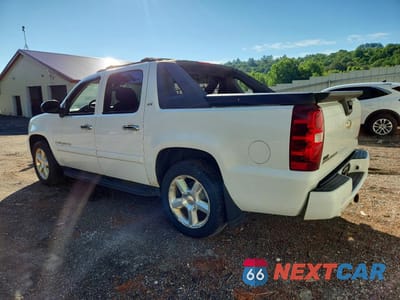 Drugie zdjęcie samochodu z przodu: 2008 CHEVROLET AVALANCHE K1500 VIN:3GNFK12338G272719 - miniatura
