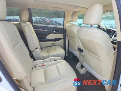 Zdjęcie 11 z 14 samochodu: 2018 TOYOTA HIGHLANDER LIMITED PLATINUM VIN:5TDYZRFH2JS271246 - miniatura