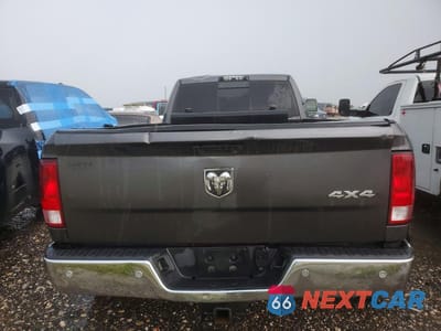 Zdjęcie 6 z 13 samochodu: 2018 RAM 3500 SLT VIN:3C63RRHL7JG330700 - miniatura
