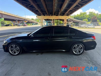 Zdjęcie 14 z 15 samochodu: 2019 BMW 750I XDRIVE VIN:WBA7F2C56K8240643 - miniatura