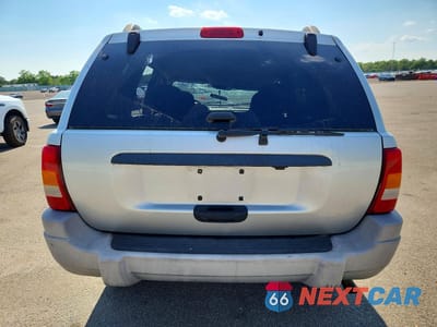Zdjęcie 6 z 13 samochodu: 2004 JEEP GRAND CHEROKEE LAREDO VIN:1J4GW48S44C208567 - miniatura