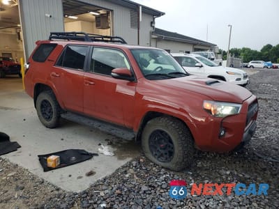Czwarte zdjęcie samochodu z boku: 2024 TOYOTA 4RUNNER VIN:JTELU5JR4R6266574 - miniatura