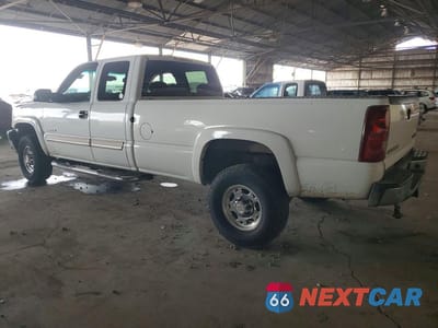 Drugie zdjęcie samochodu z przodu: 2003 CHEVROLET SILVERADO C2500 HEAVY DUTY VIN:1GCHC29G03E366960 - miniatura