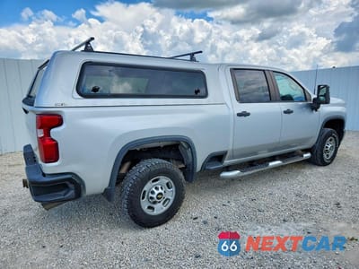 Trzecie zdjęcie samochodu z tyłu: 2020 CHEVROLET SILVERADO K2500 HEAVY DUTY VIN:1GC4YLE73LF258094 - miniatura