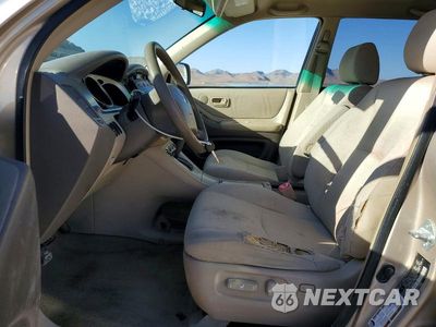 Zdjęcie 7 z 14 samochodu: 2005 TOYOTA HIGHLANDER BASE VIN:JTEGP21A750066545 - miniatura