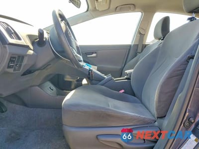 Zdjęcie 7 z 12 samochodu: 2011 TOYOTA PRIUS THREE VIN:JTDKN3DU3B0271484 - miniatura
