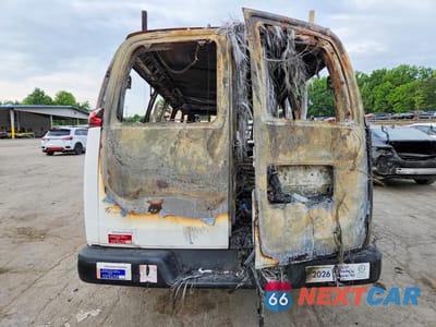 Zdjęcie 6 z 12 samochodu: 2019 CHEVROLET EXPRESS G2500 LS VIN:1GAWGEFP4K1362216 - miniatura