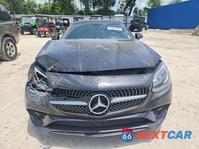 Piąte zdjęcie samochodu w środku: 2019 MERCEDES-BENZ SLC 300 VIN:WDDPK3JA8KF156939 - miniatura