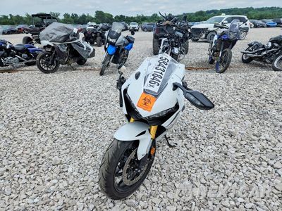 Drugie zdjęcie samochodu z przodu: 2026 HONDA CBR1000 RR VIN:JH2SC7711TK900624 - miniatura