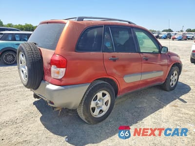 Trzecie zdjęcie samochodu z tyłu: 2002 TOYOTA RAV4 BASE VIN:JTEGH20V720049709 - miniatura