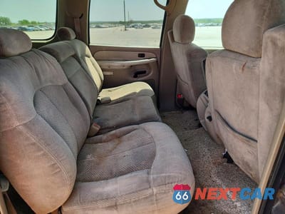 Zdjęcie 10 z 12 samochodu: 2001 CHEVROLET SUBURBAN K1500 VIN:3GNFK16T01G285069 - miniatura