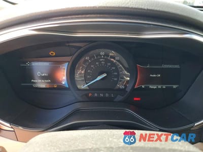 Zdjęcie 9 z 12 samochodu: 2019 FORD FUSION SE VIN:3FA6P0LU2KR272711 - miniatura
