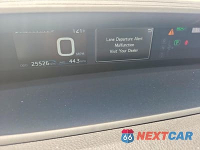 Zdjęcie 9 z 12 samochodu: 2020 TOYOTA PRIUS XLE AWD-E VIN:JTDL9RFU5L3022418 - miniatura