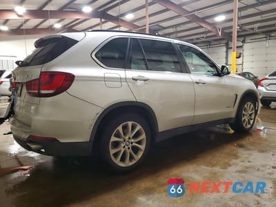Trzecie zdjęcie samochodu z tyłu: 2016 BMW X5 XDRIVE35I VIN:5UXKR0C55G0S87169 - miniatura