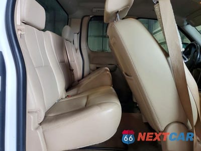 Zdjęcie 10 z 12 samochodu: 2008 CHEVROLET SILVERADO K1500 VIN:1GCEK19J48Z293278 - miniatura