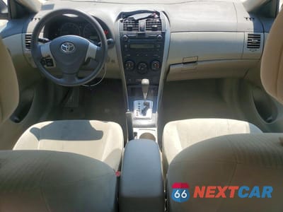 Zdjęcie 8 z 12 samochodu: 2010 TOYOTA COROLLA LE VIN:1NXBU4EE4AZ258116 - miniatura