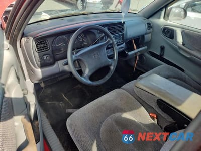 Zdjęcie 8 z 12 samochodu: 1997 DODGE DAKOTA VIN:1B7GL23X6VS124098 - miniatura