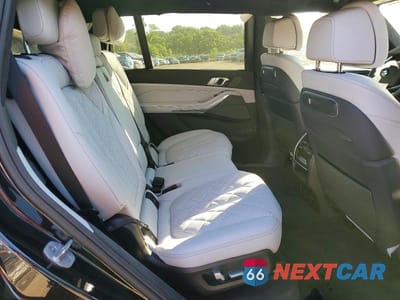Zdjęcie 11 z 14 samochodu: 2025 BMW X7 XDRIVE40I VIN:5UX23EM06S9X68120 - miniatura