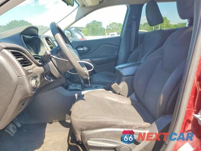 Zdjęcie 7 z 12 samochodu: 2019 JEEP CHEROKEE LATITUDE VIN:1C4PJLCB7KD488241 - miniatura