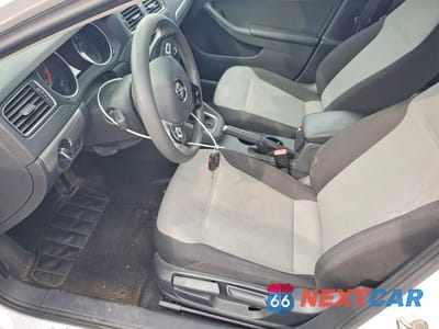 Zdjęcie 7 z 12 samochodu: 2017 VOLKSWAGEN JETTA S VIN:3VW2B7AJ3HM203733 - miniatura