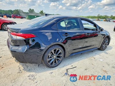 Trzecie zdjęcie samochodu z tyłu: 2024 TOYOTA COROLLA HYBRID SE VIN:JTDBCMFE0R3040200 - miniatura