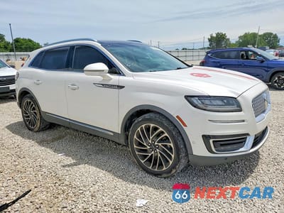 Czwarte zdjęcie samochodu z boku: 2019 LINCOLN NAUTILUS RESERVE VIN:2LMPJ6L92KBL23430 - miniatura