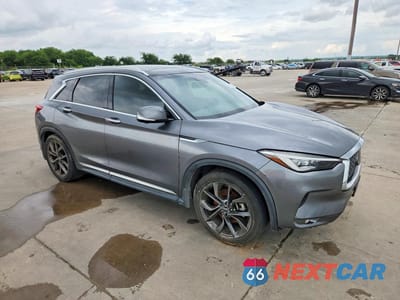 Czwarte zdjęcie samochodu z boku: 2019 INFINITI QX50 ESSENTIAL VIN:3PCAJ5M12KF101806 - miniatura