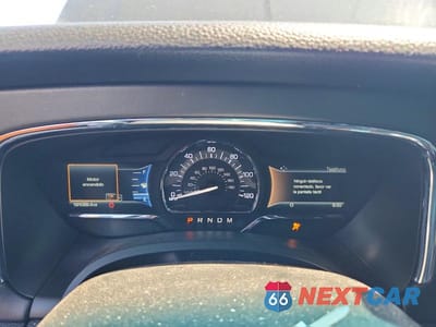 Zdjęcie 9 z 12 samochodu: 2017 LINCOLN NAVIGATOR SELECT VIN:5LMJJ2JT8HEL13231 - miniatura