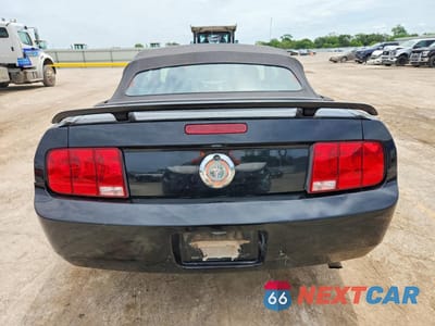 Zdjęcie 6 z 12 samochodu: 2006 FORD MUSTANG VIN:1ZVHT84N065142534 - miniatura
