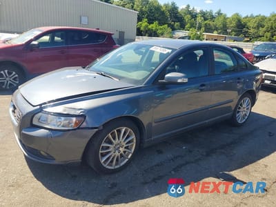 2010 VOLVO S40 2.4I YV1390MS9A2495216 - główne zdjęcie licytacji z USA - miniatura