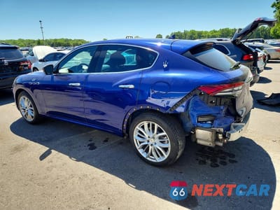 Drugie zdjęcie samochodu z przodu: 2022 MASERATI LEVANTE BASE VIN:ZN661XUA5NX402337 - miniatura