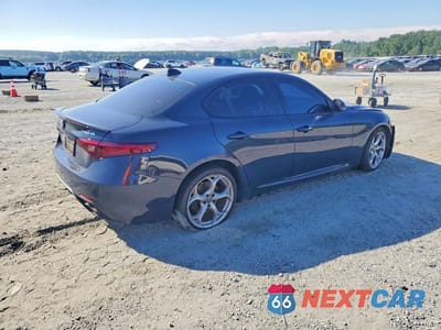 Trzecie zdjęcie samochodu z tyłu: 2019 ALFA ROMEO GIULIA TI VIN:ZARFAMBN7K7607391 - miniatura