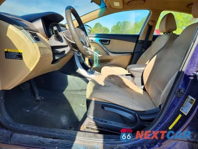 Zdjęcie 7 z 12 samochodu: 2013 HYUNDAI ELANTRA GLS VIN:5NPDH4AE0DH314266 - miniatura