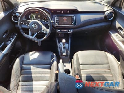 Zdjęcie 8 z 12 samochodu: 2020 NISSAN KICKS SR VIN:3N1CP5DV1LL579232 - miniatura