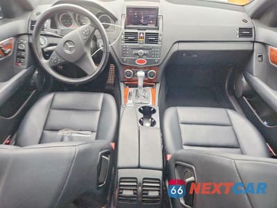 Zdjęcie 8 z 12 samochodu: 2009 MERCEDES-BENZ C 300 4MATIC VIN:WDDGF81X69R083259 - miniatura