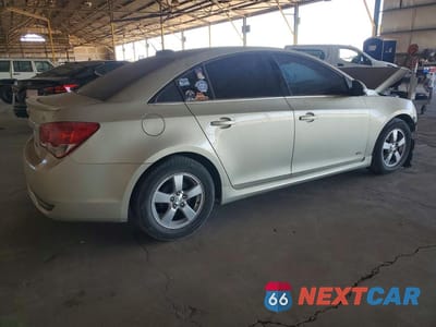Trzecie zdjęcie samochodu z tyłu: 2015 CHEVROLET CRUZE LT VIN:1G1PC5SBXF7149557 - miniatura