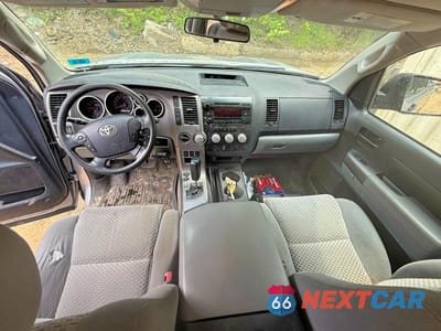 Zdjęcie 9 z 11 samochodu: 2010 TOYOTA TUNDRA DOUBLE CAB SR5 VIN:5TFUY5F12AX143337 - miniatura